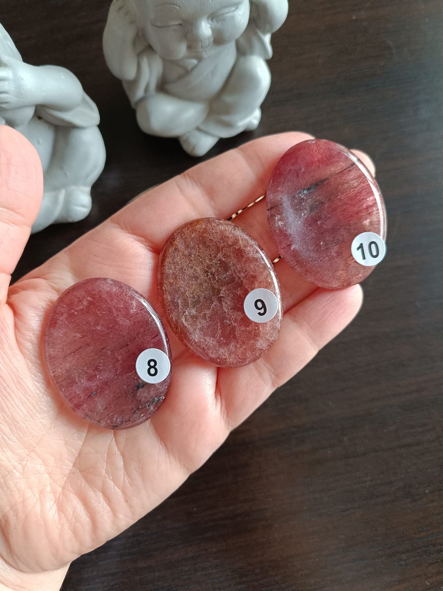 Galet anti-stress en Quartz fraise (Hématoïde)