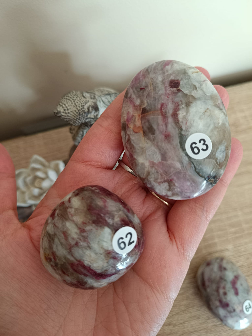 Galets en Tourmaline rose