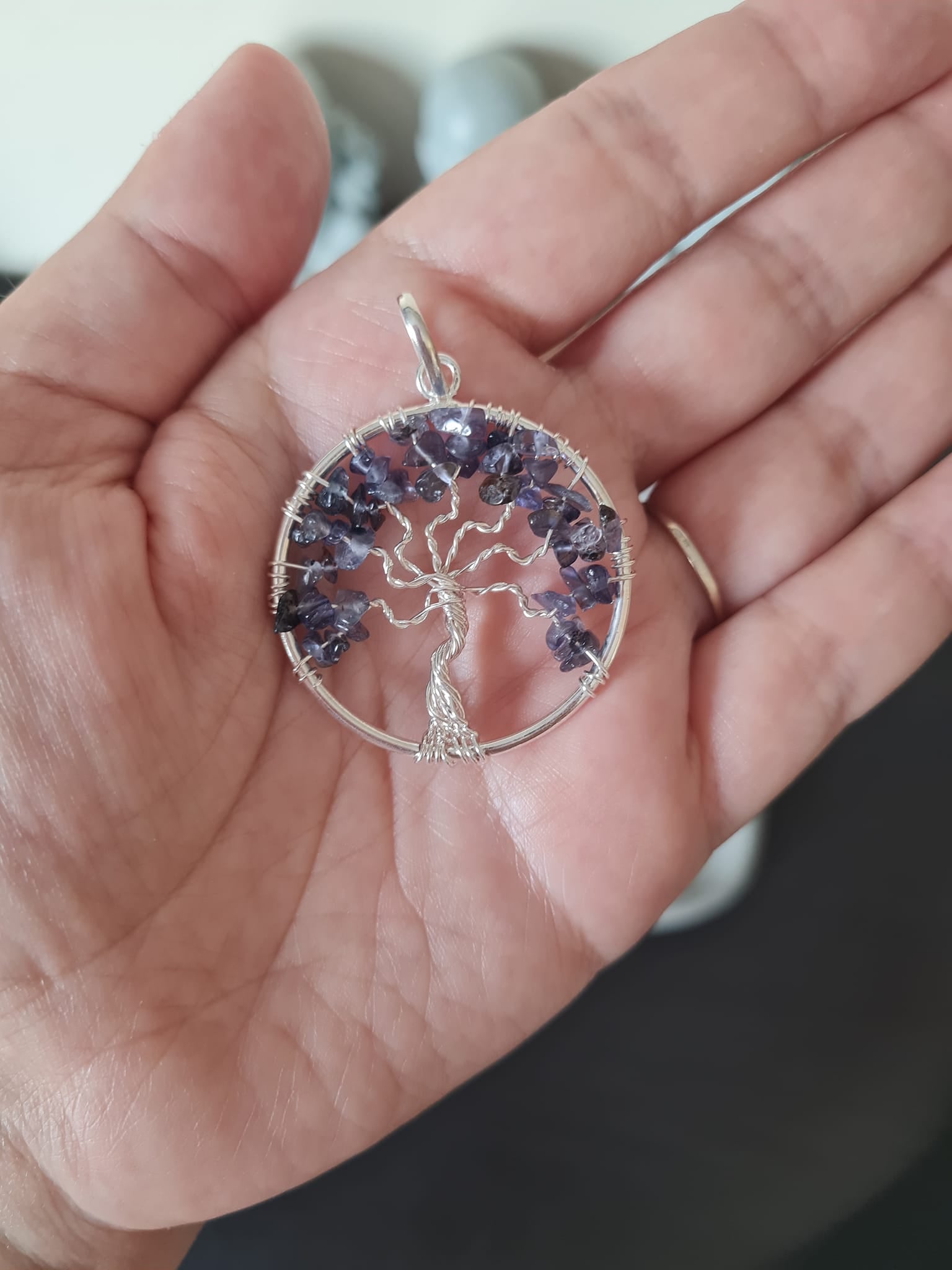 Pendentif arbre de vie en Cordiérite (Iolite)