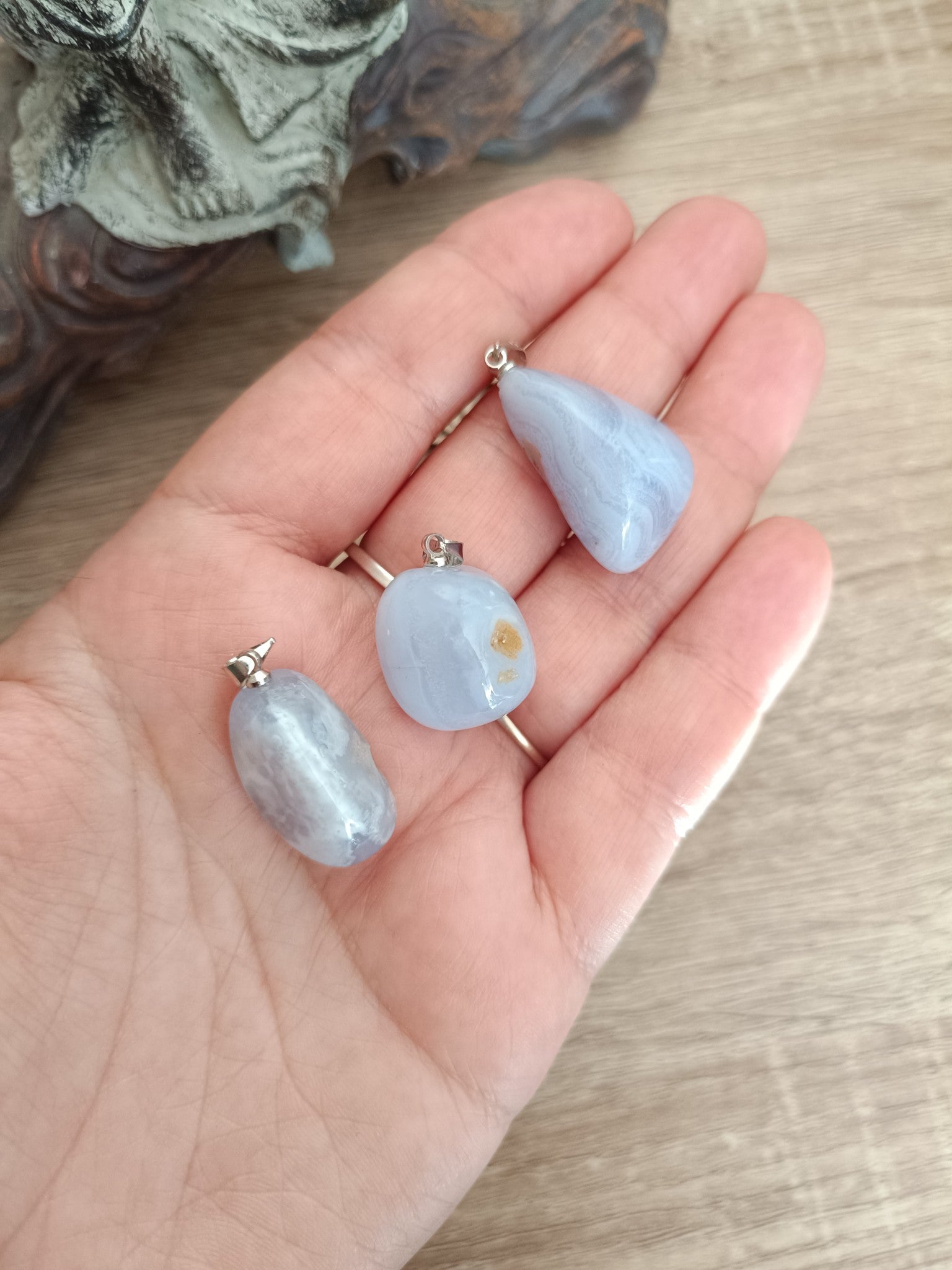 Pendentif roulé Calcédoine bleue