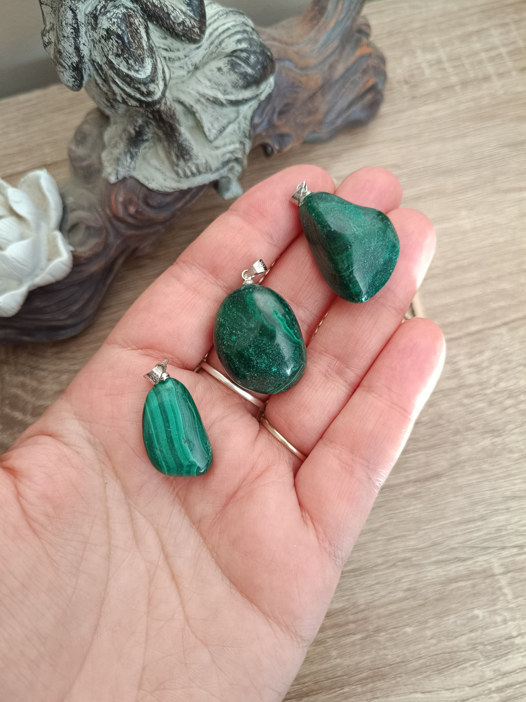Pendentif roulé en Malachite
