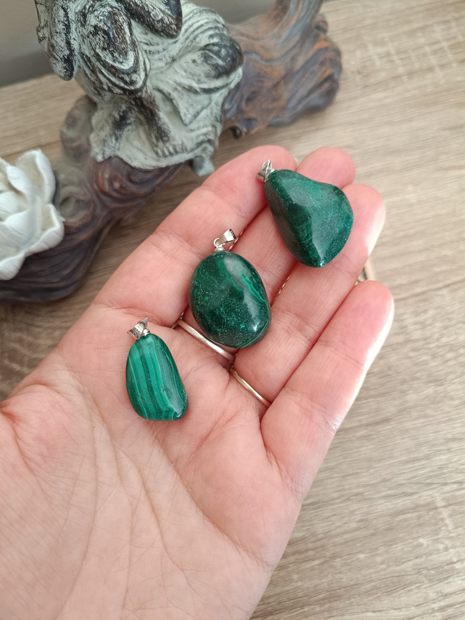 Pendentif roulé en Malachite